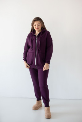 Костюм жіночий